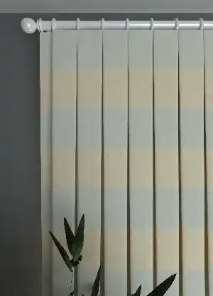 Dökümlü Kumaştan Tüm Odalara Krem Rengi Düz Bantlı Baskılı Fon Perde 1. Kalite
